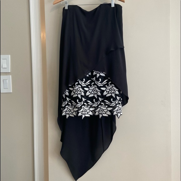 BCBG MaxAzria strapless dress - Picture 1 of 5